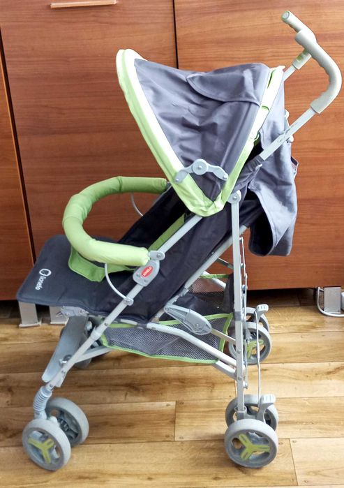 Wózek spacerówka typu parasolka LIONELO