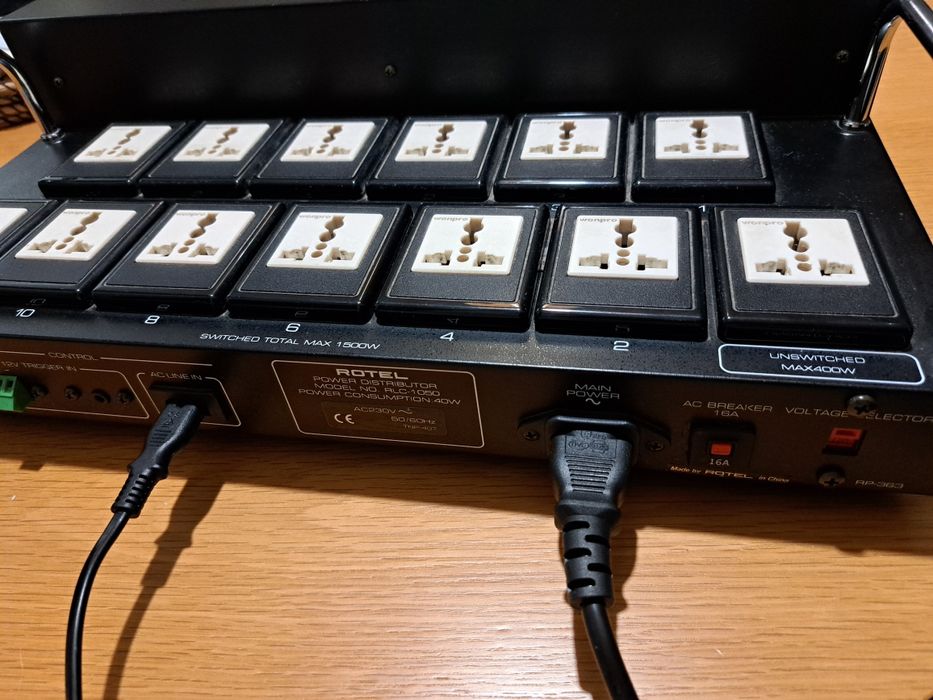 Rotel RLC-1050 kondycjoner sieciowy