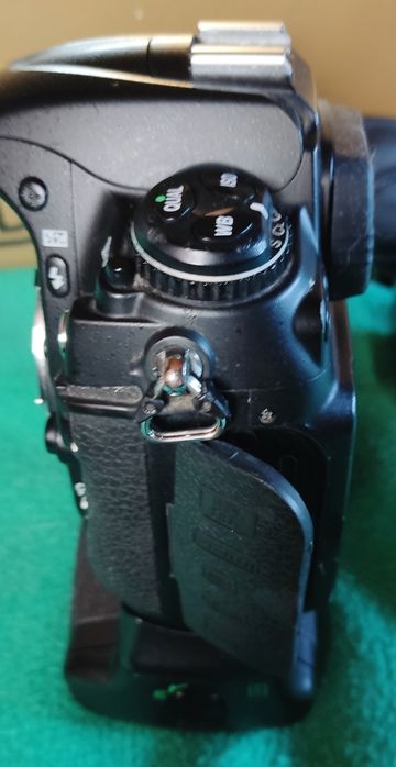 Nikon D300s + Punho MB-D10 Excelente Estado