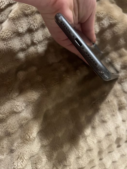 Sprzedam Iphone 11 kondycja bateri 78