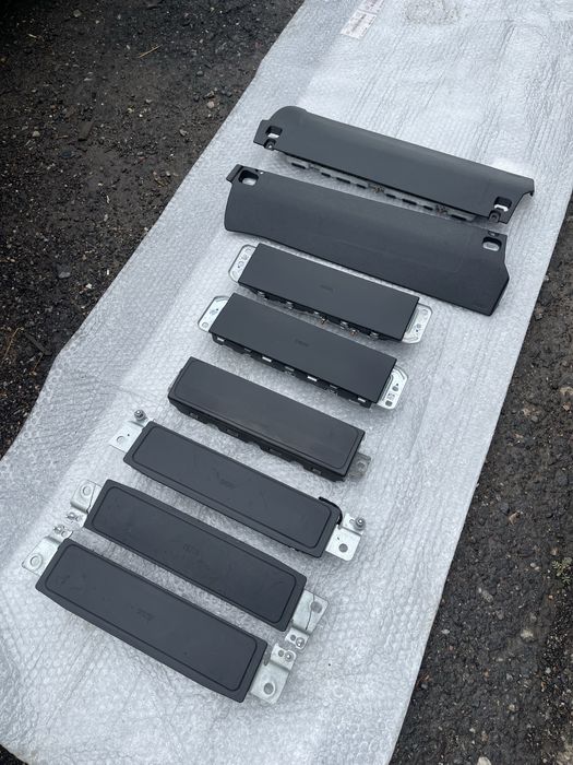 Подушка безопасности ноги колени BMW F30 F36 F10 F48  безпека коліна