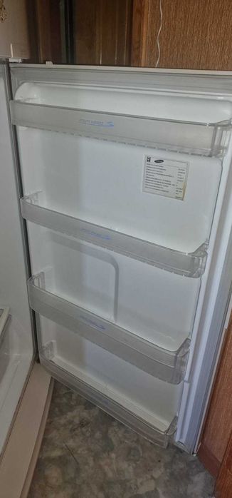 Холодильник Samsung Сooltech Bio