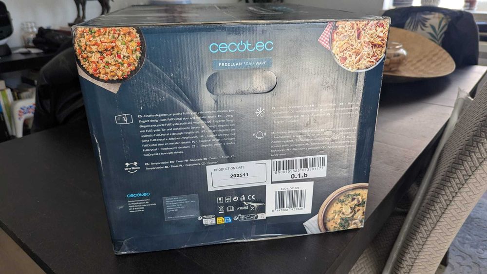 Micro-ondas Cecotec ProClean 3050 – Novo, Selado na Caixa