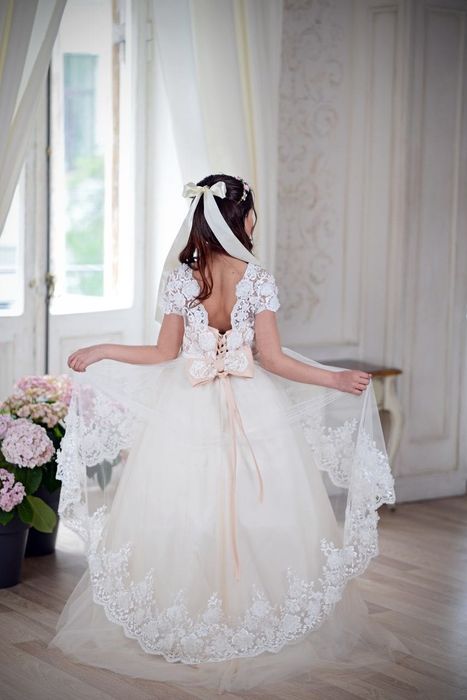 Сукня святкова для дівчинки