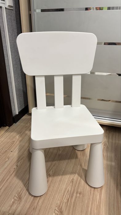 Набір стіл IKEA LACK + стілець IKEA MAMMUT