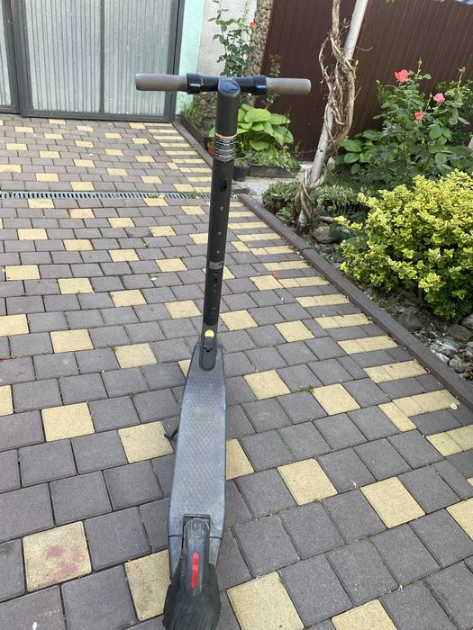 Електро самокат у гарному стані