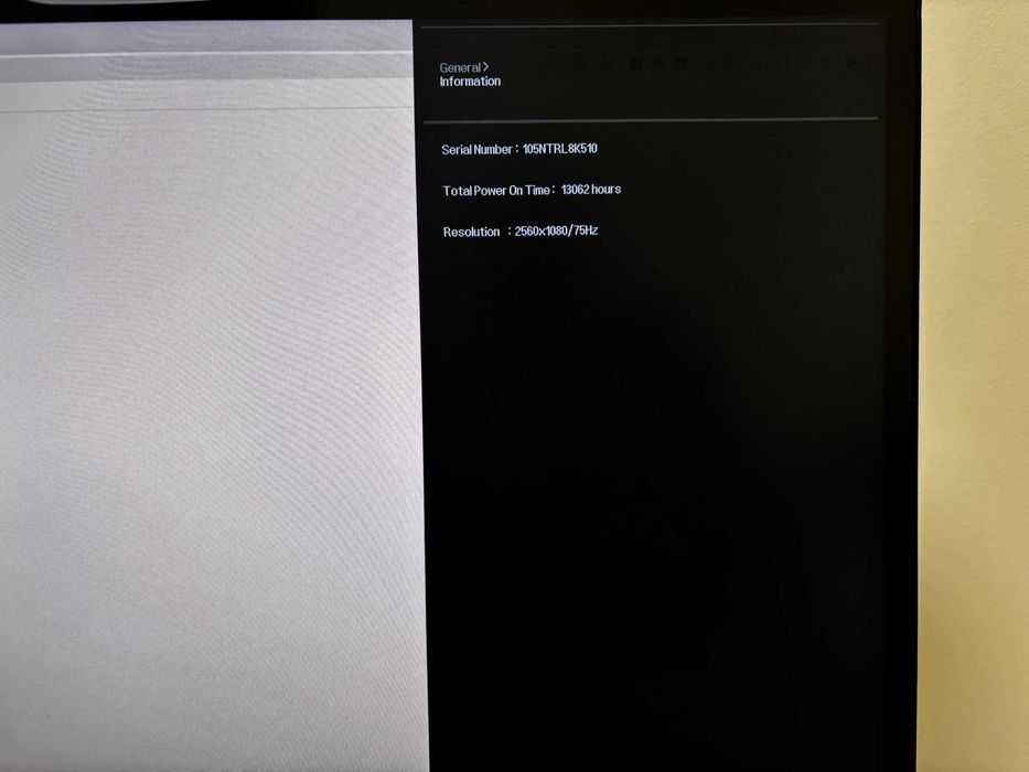 Alta produtividade com 2x Monitores 29" ultrawide
