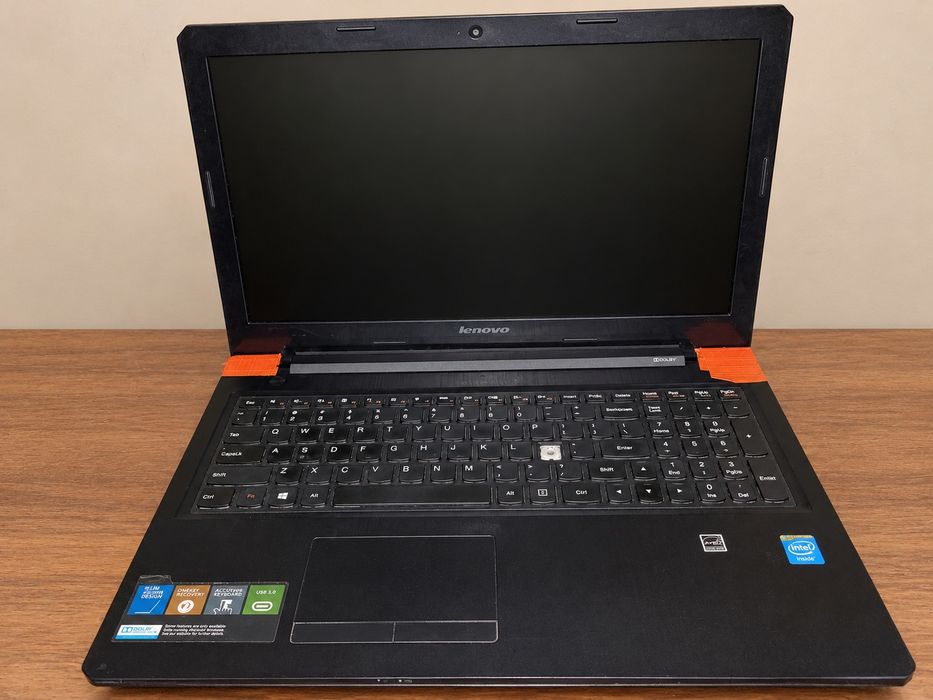 Lenovo 15,6” | Intel Celeron | 4 GB RAM |