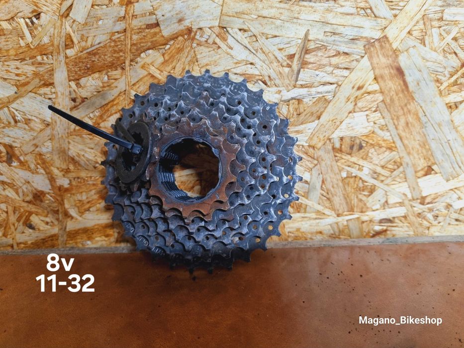Cassete 8v 11-32T