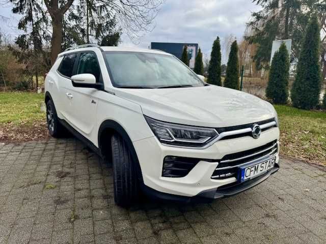 Ssangyong Korando 1.5 KGM GDI 163 KM 6AT ADVENTURE, Kamera tył, podgrzewane fotele i kierownica;