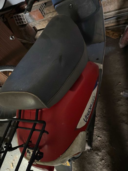 Honda Vision Met-In Sa50