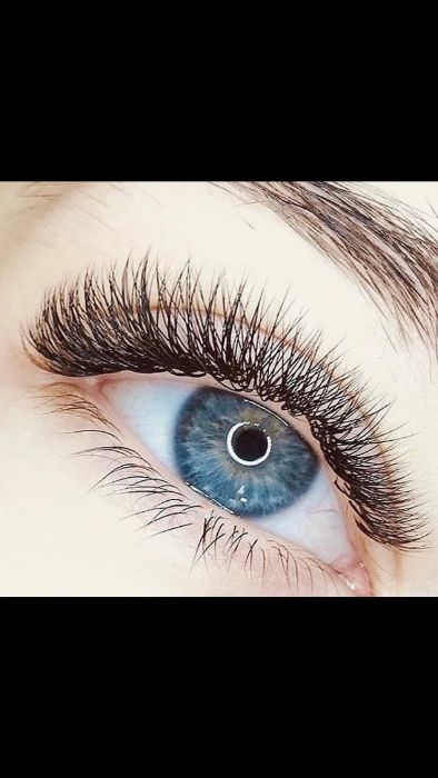 Przedłużanie i zagęszczanie rzęs