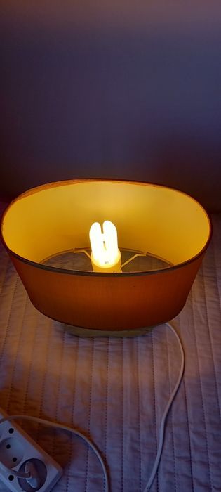 Lampka nocna stojąca 220V z przełącznikiem