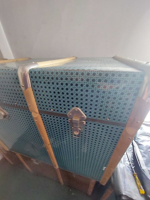 Arca de porão antiga