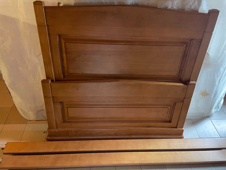Cama solteiro madeira maciça + estrado BOM ESTADO