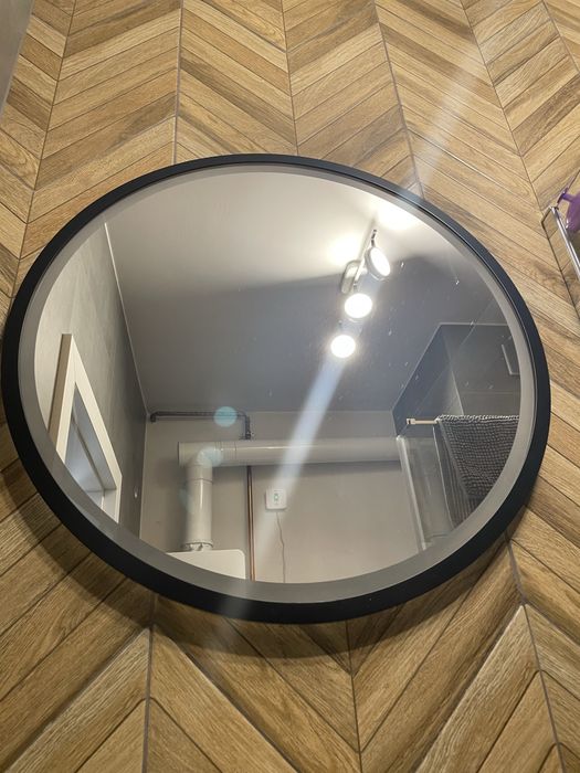 Lustro z wbudowanym oświetleniem Rund Led 70 Venti