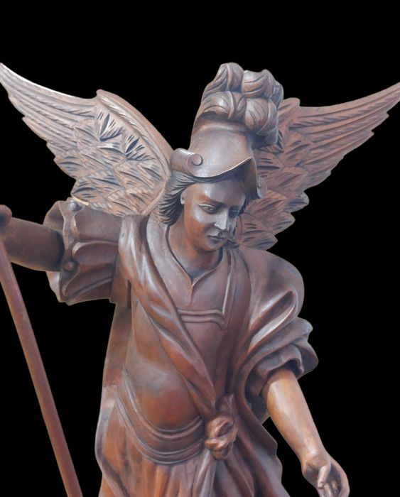 Arte Sacra Em madeira  São Miguel Arcanjo