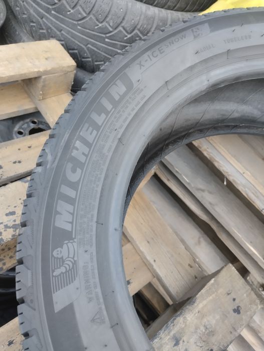 215/55/17 Michelin x ice snow