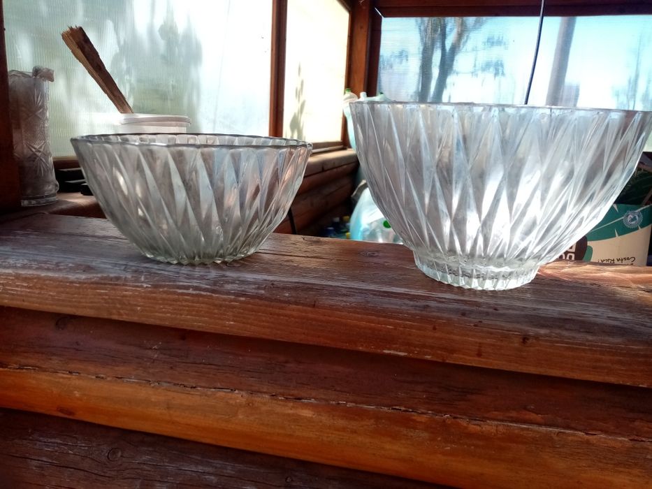 Вази скляні.              .