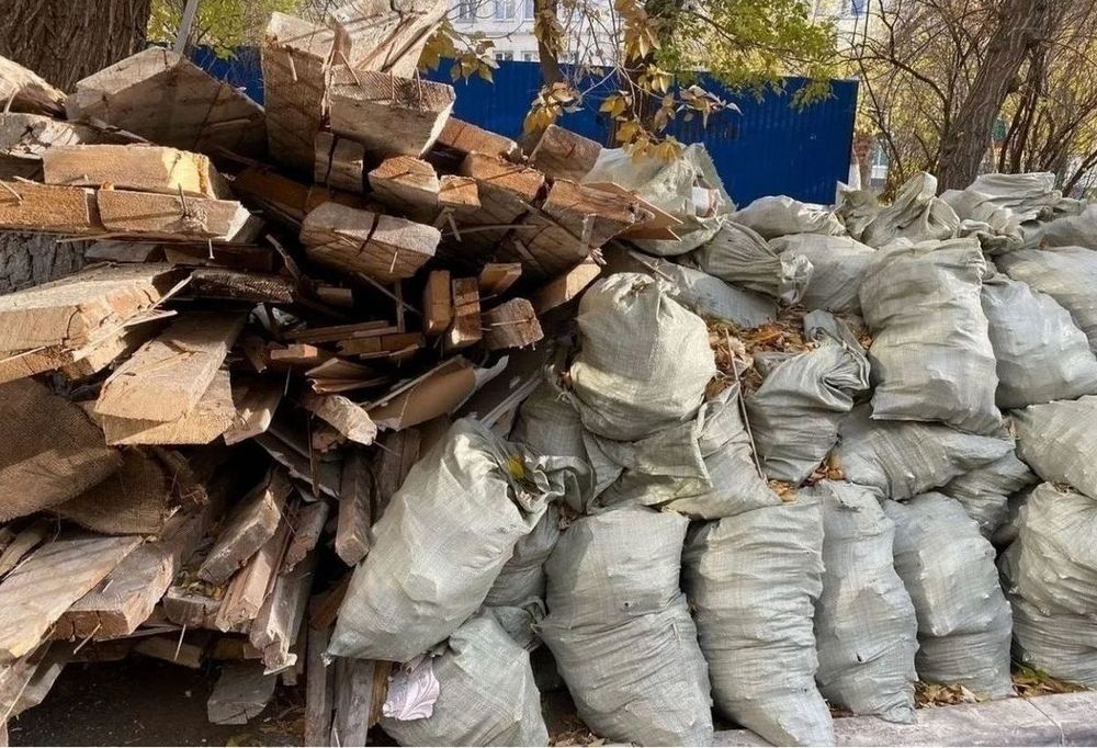 Вывоз мусора, хлама, старой мебели, строймусора в Днепре. Грузчики