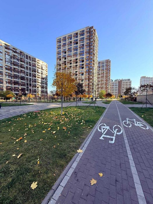 Продаж 1-к квартири ЖК Варшавський, 43м2, 68 000 USD, документи