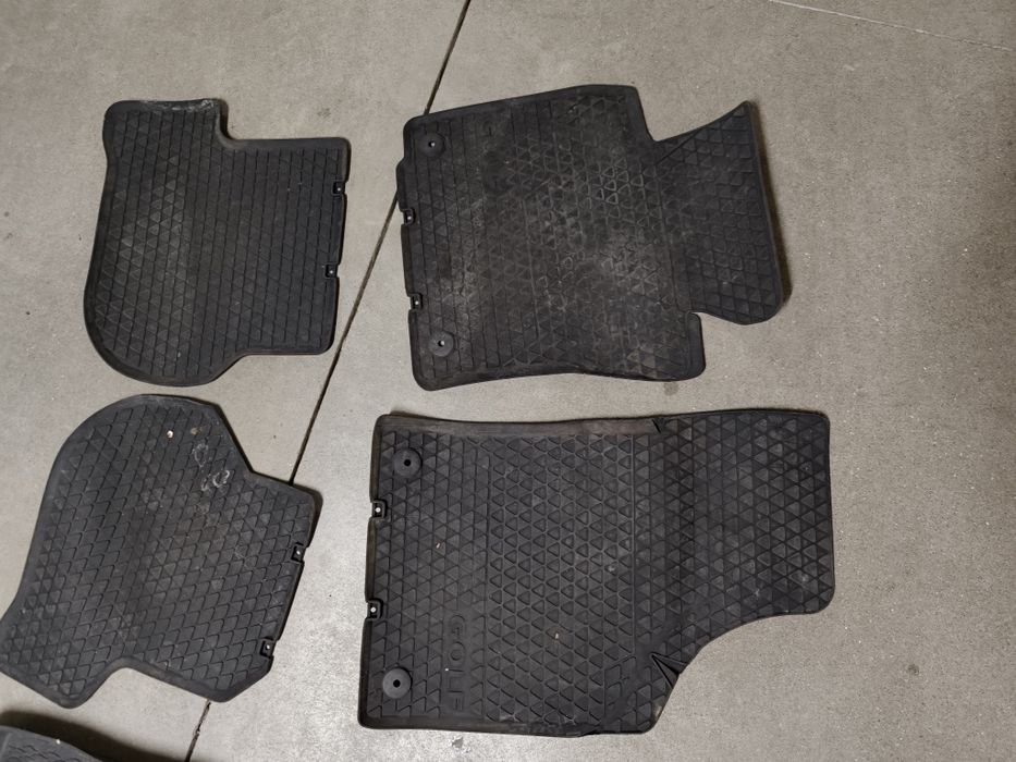 Tapetes borracha golf mk6 + tapete mala