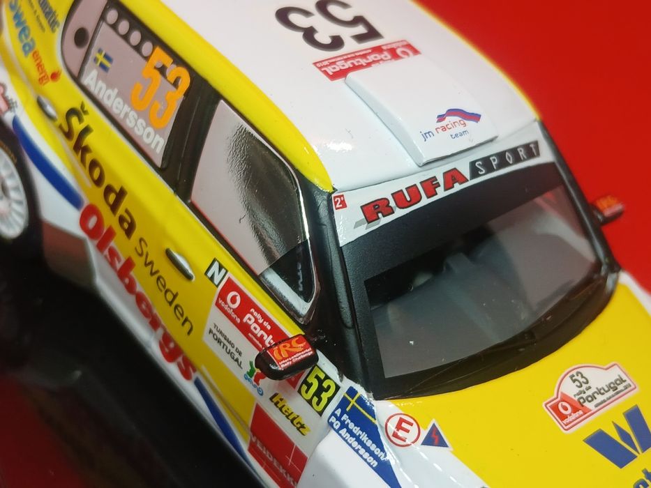 Miniatura  1/43 Skoda Fabia Anderson Rally Portugal  2010 iXO