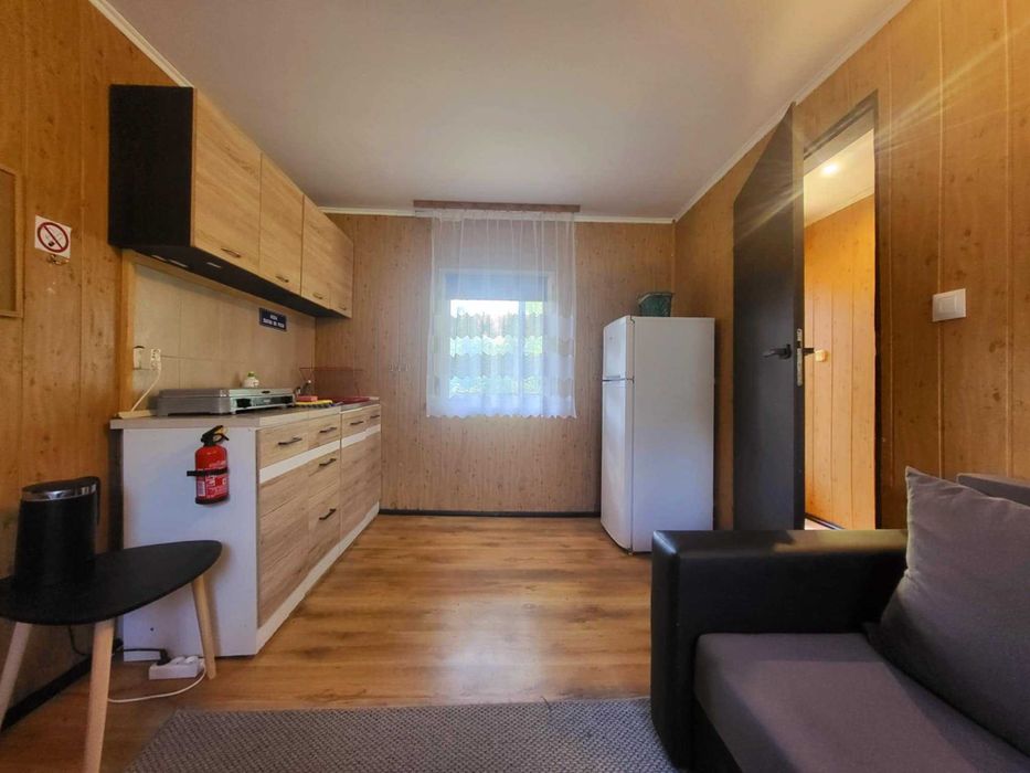 Domki letniskowe nad łowiskiem,jezioro,las cisza