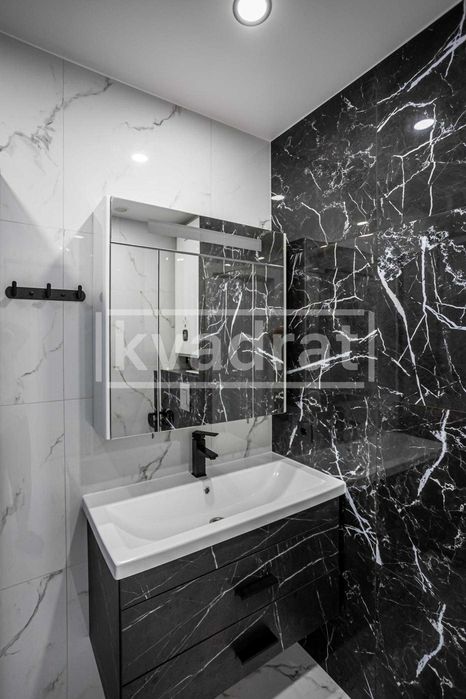 ДУЖЕ ТЕРМІНОВО АВТОНОМНА Оренда 2-х кімнатної квартири 42м2 ЖК "West House" вулиця Костанайська 13 Голосіївський район центр міста Київ ГЕНЕРАТОР