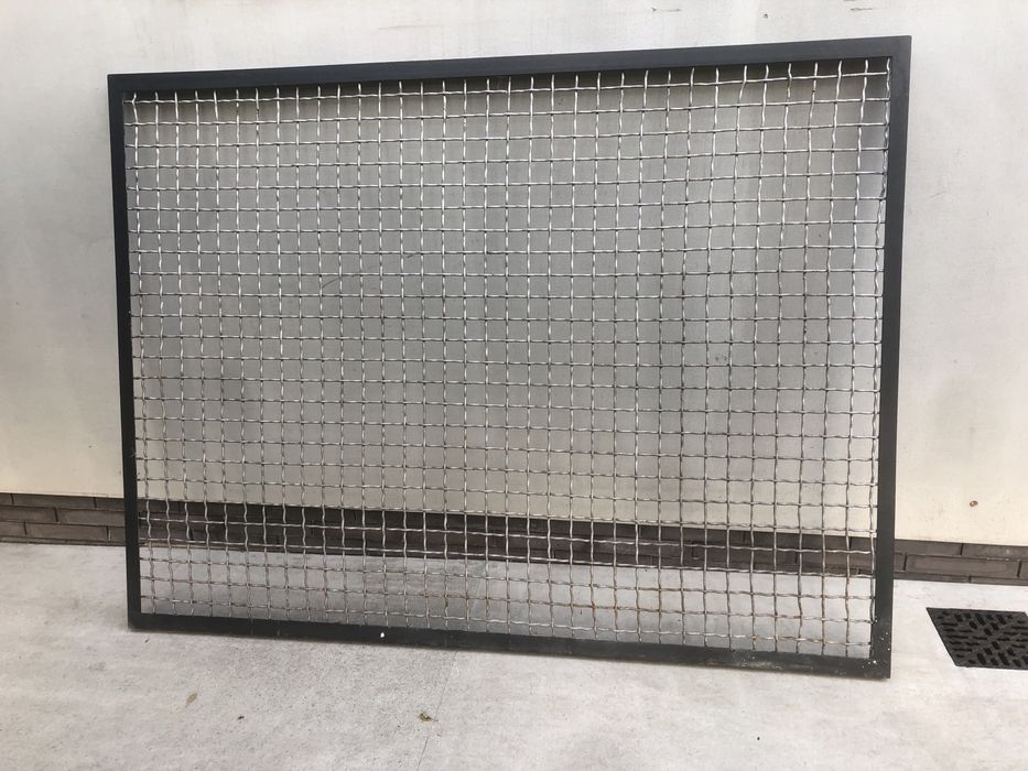 Сітка для паркану вольєра канільована