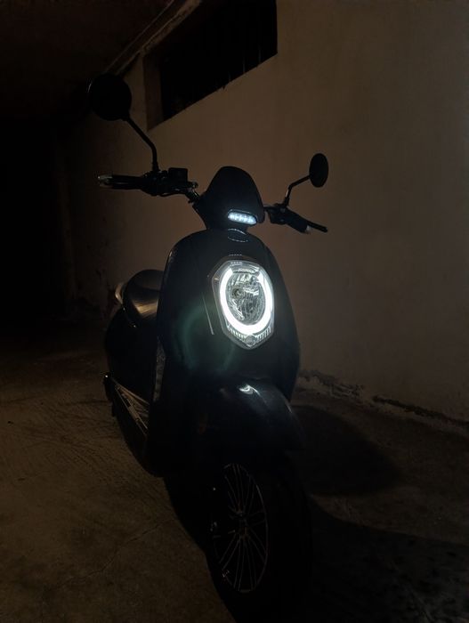 Mota Elétrica Preta