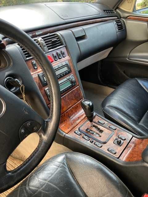 Mercedes-Benz E270 CDI (W210, 216) – Ano 2000