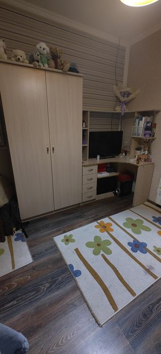Продам меблі в спальню або дитячу
