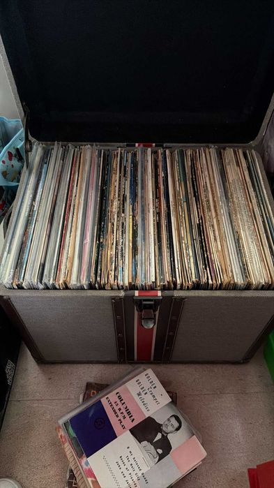 LOTE De 70 LPs de Vinil para desocupar - 70€