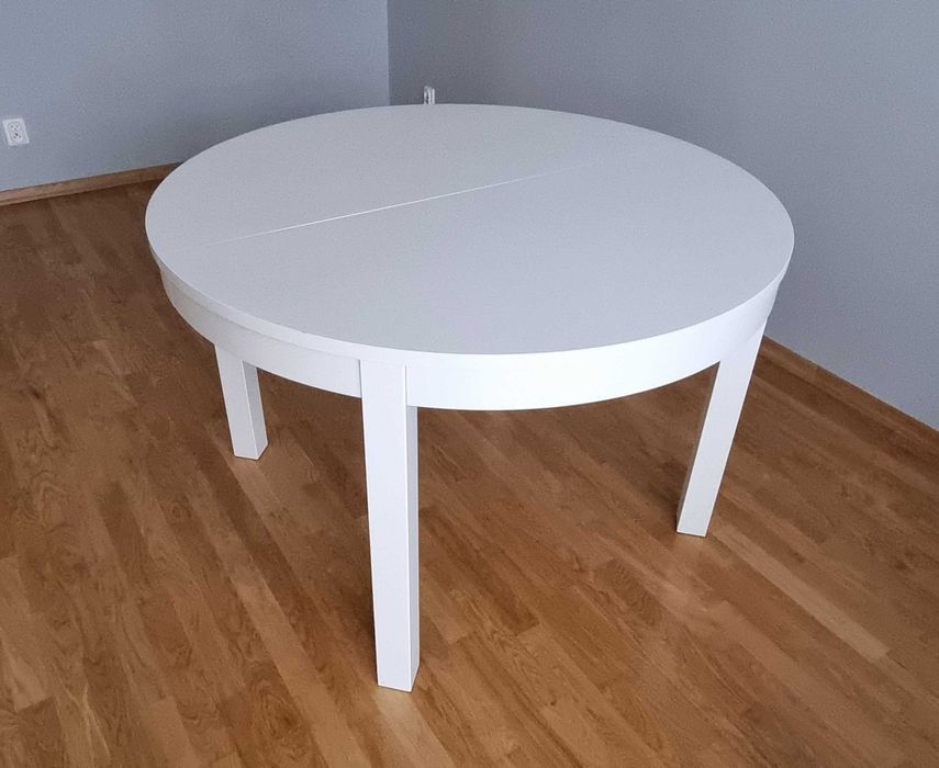 Biały okrągły stół IKEA BJURSTA 115cm rozkładany do 166cm dla 4-6 osób