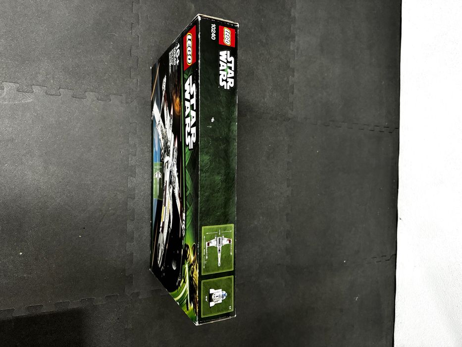 LEGO 10240 Red Five X-wing Starfighter - Peça de Coleção Star Wars!