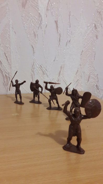 Фигурки собак доберман CCCP ковбой солдаты: 100 грн ...