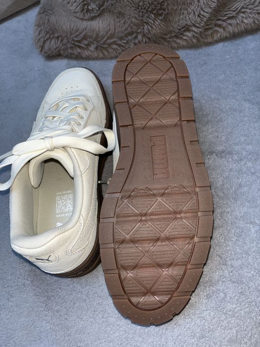 Buty Puma beżowe