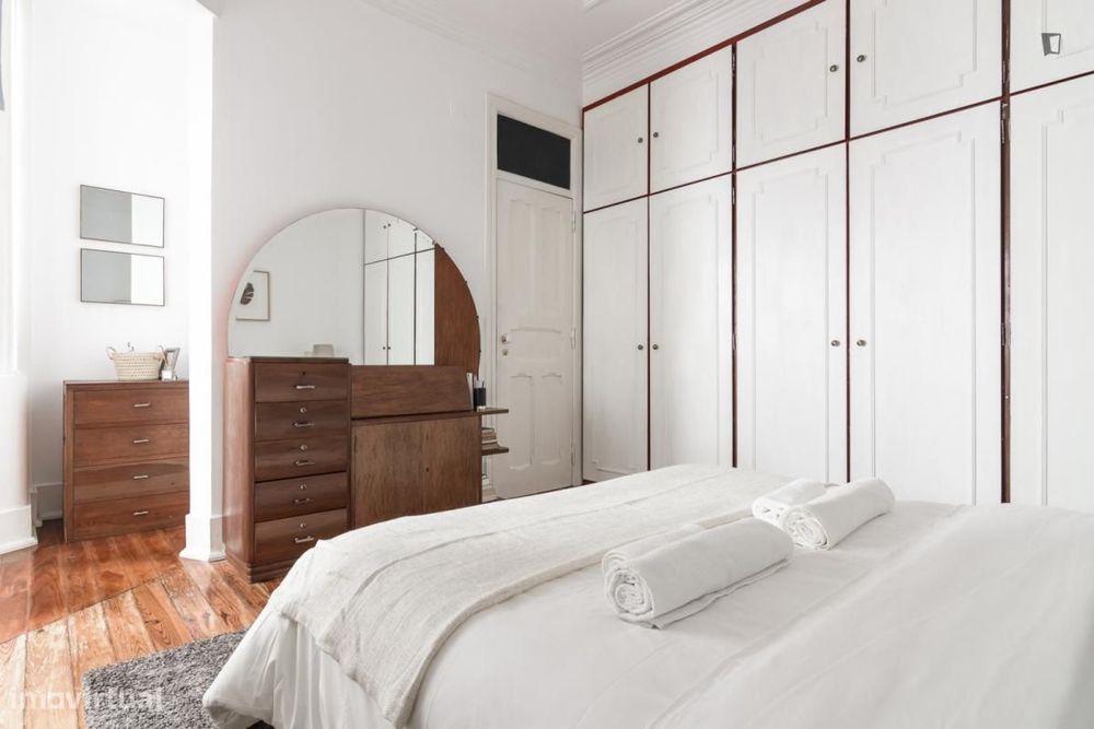 Quarto - localizado em Marquês de Pombal Lisbon