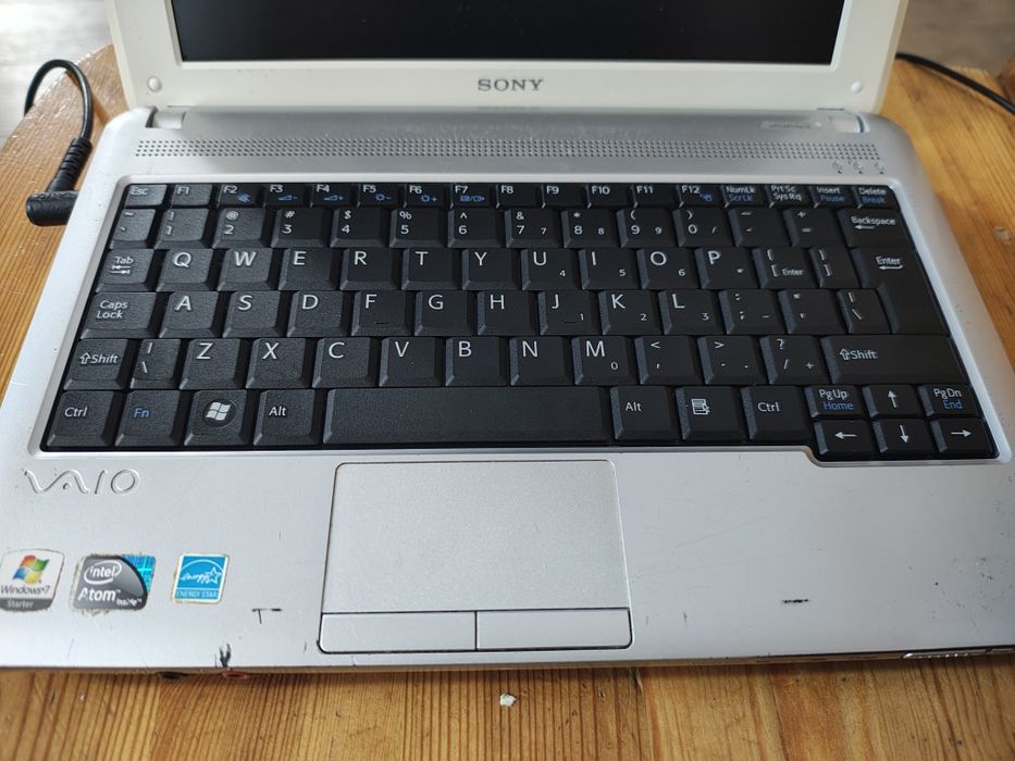 Netbook Sony Vaio PCG 21312M (VPCM11M1E)