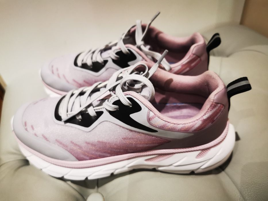 Buty sportowe 39 rozmiar