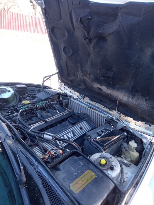 Продаю бмв є 34 2.8 газ бензин