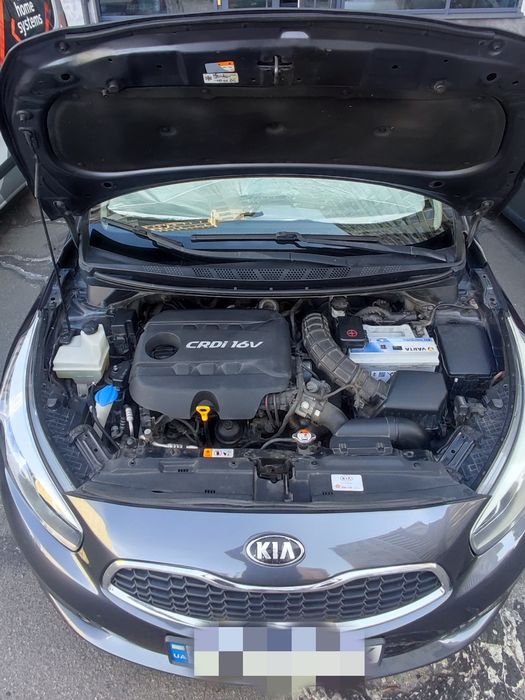 Продам KIA CEED 2014