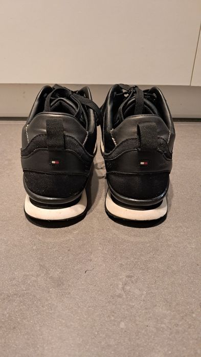 Buty sneakersy Tommy Hilfiger rozmiar 40