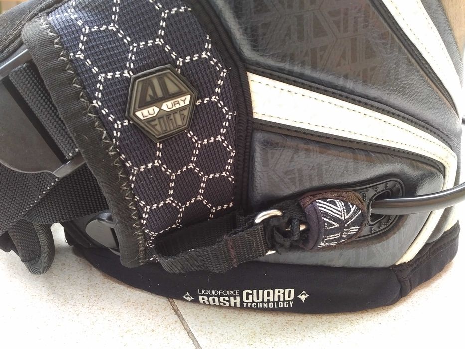 Arnês de cintura Liquid Force - Tamanho M