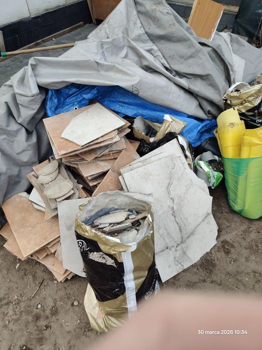 Oddam gruz płytki itd