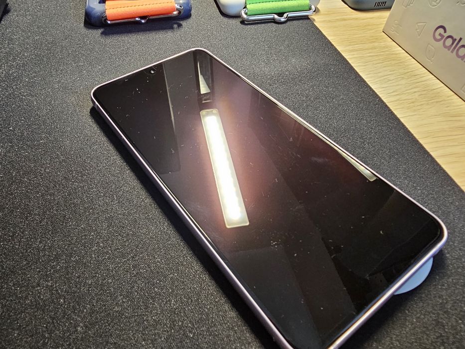 Lawendowy Samsung Galaxy S21 FE 6/128 z wymienioną baterią