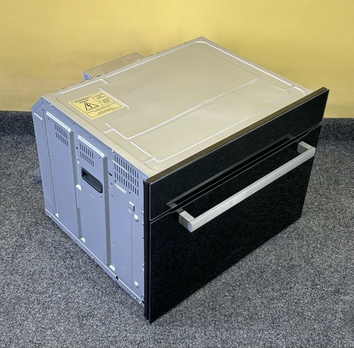 Духова шафа електрична вбудована Blomberg OKW9441 EU