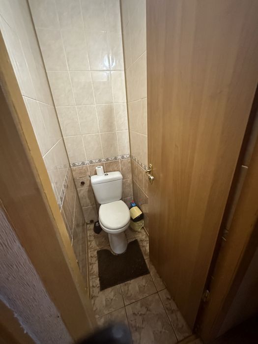 Велика 2 кімнатна квартира ( центр)  . Приймаємо компанї на свята !