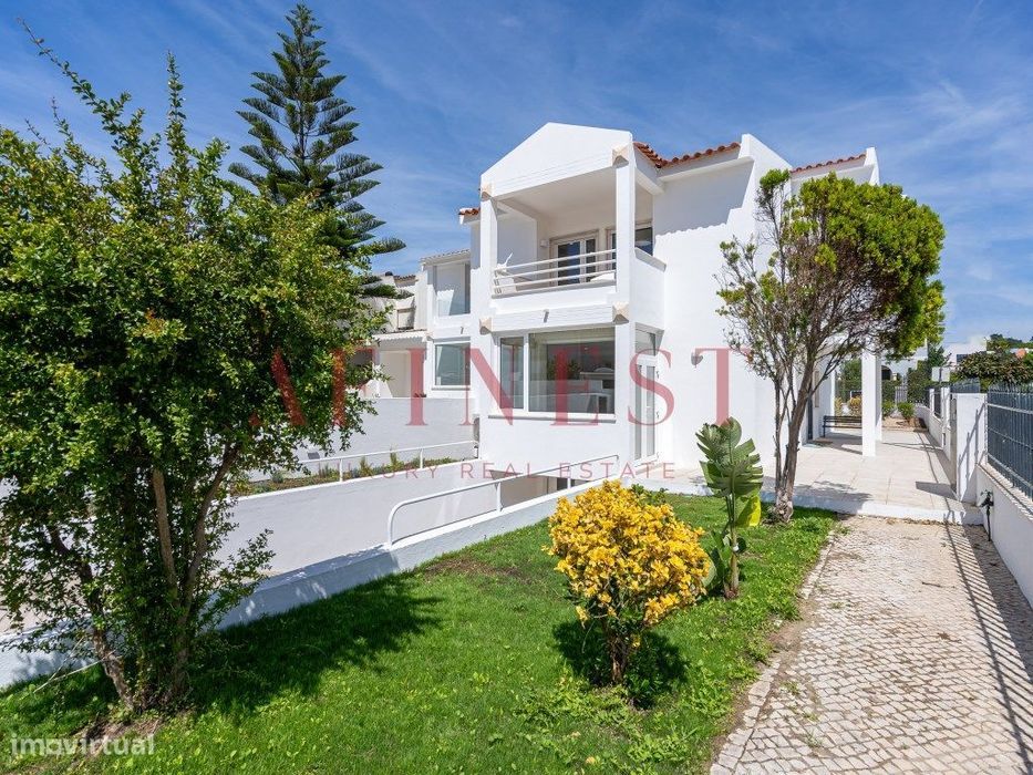Moradia T4 Renovada Com Jardim Na Parede Perto Da Praia